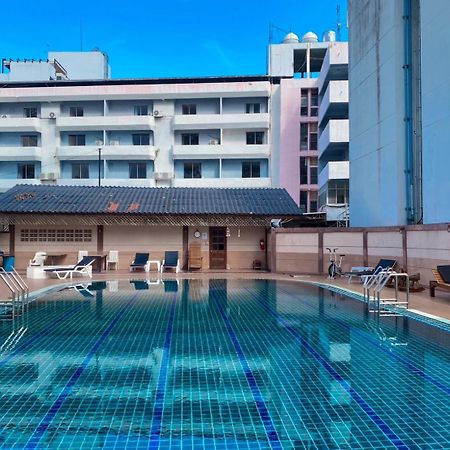 Hotel Pattaya Beach Екстер'єр фото
