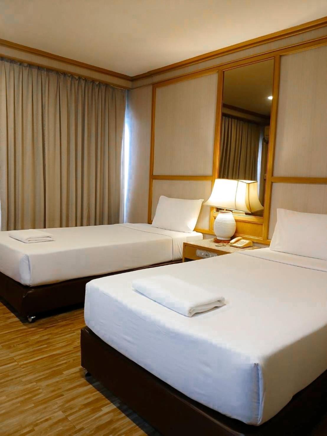 Hotel Pattaya Beach Екстер'єр фото
