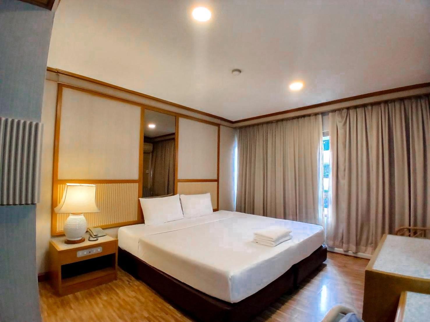 Hotel Pattaya Beach Екстер'єр фото